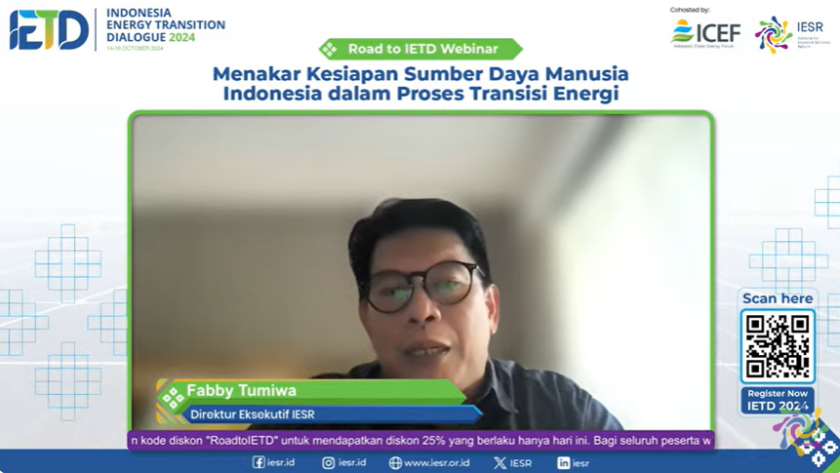 Direktur Eksekutif IESR, Fabby Tumiwa, pada Webinar “Road to Indonesia Energy Transition Dialogue (IETD): Menakar Kesiapan Sumber Daya Manusia Indonesia dalam Proses Transisi Energi”