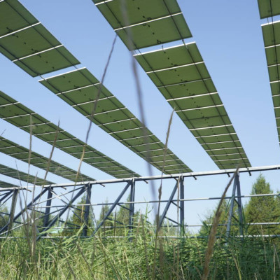 Panel Surya yang berada disalah satu Pabrik di Shanxi